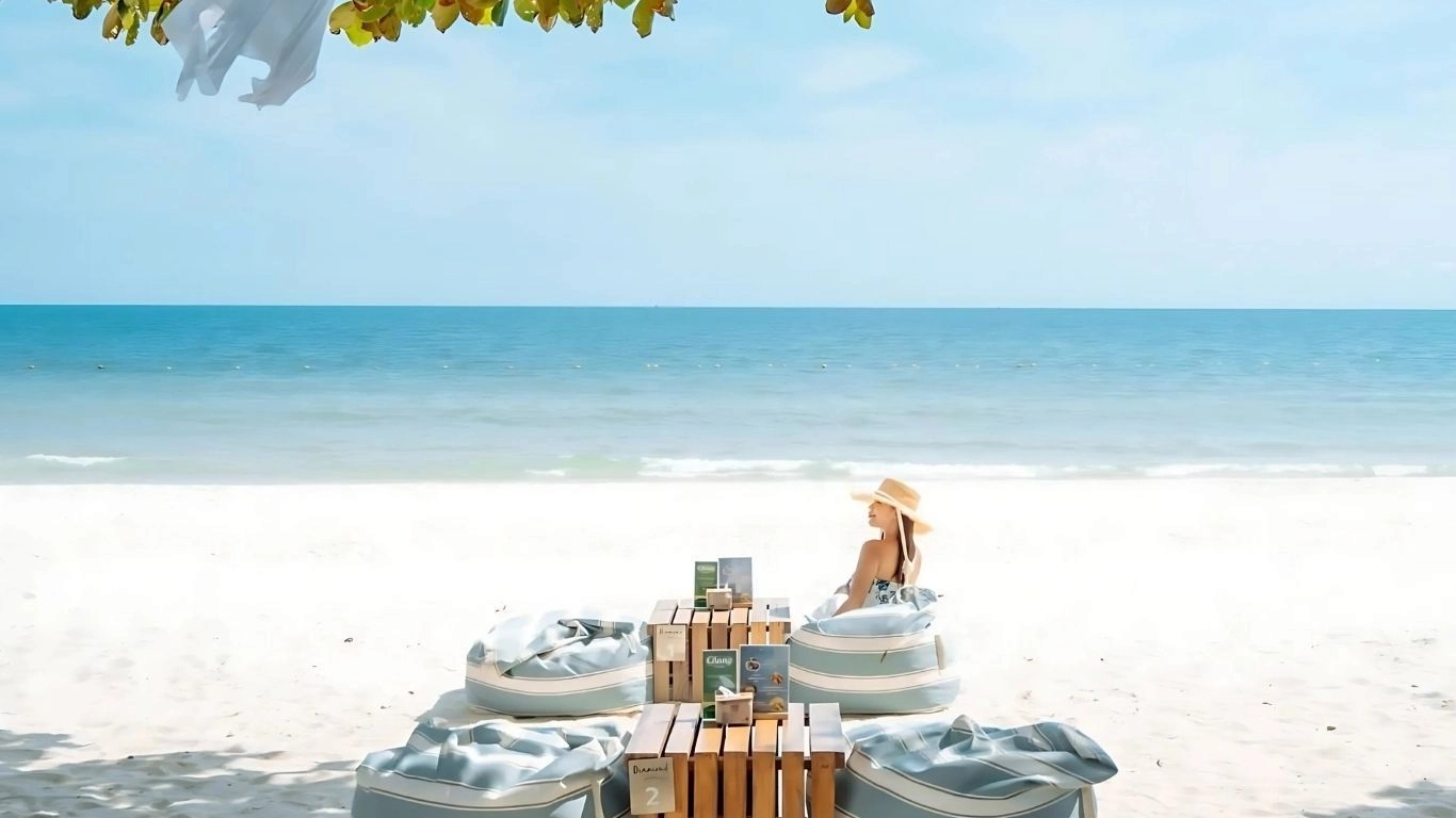 Diamond Beach Resort History
