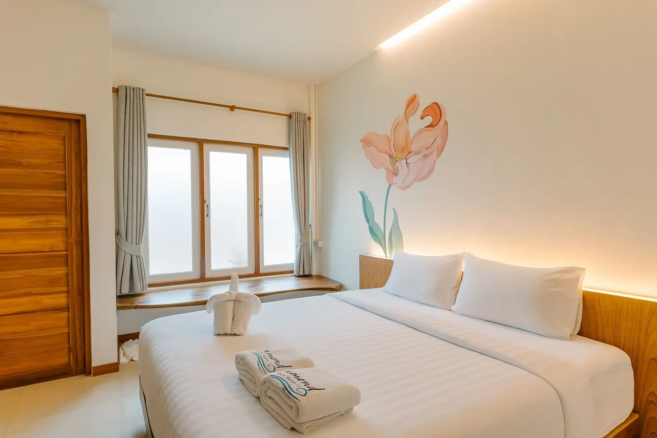 Standard King Room
